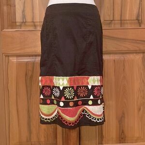 Niza Moda - Madrid, Spain - Brown Skirt, Embroidered Graphic Hem Design - EUC, M